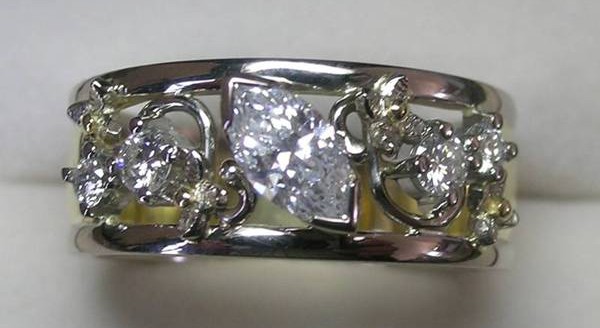 Diamond contemporary style ring