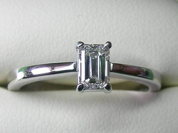 diamond engagement ring