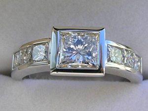 Diamond engagement ring