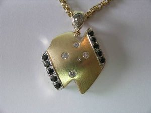 Diamond Australia pendant