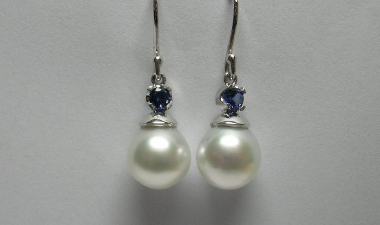 South Sea pearl and Ceylon sapphire earrings