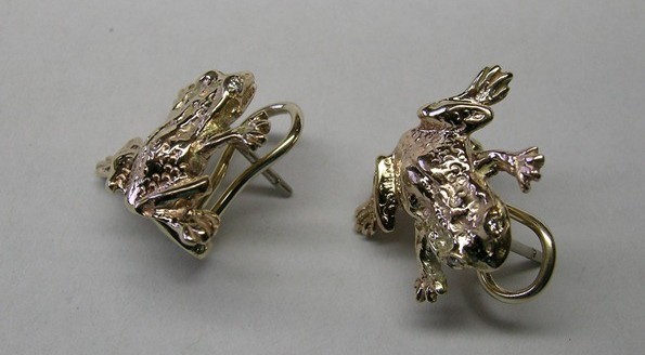 Diamond set gold frog design earrings